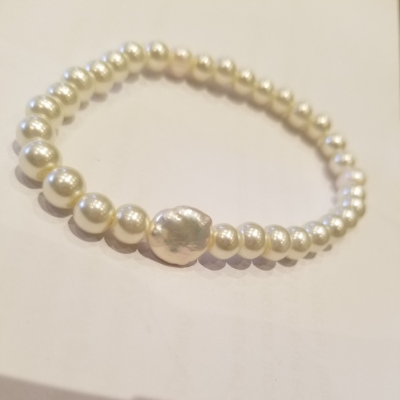 Vintage Inspired Earrings/Bracelet Sets (Two Options for Sets) - Picture 4 of 11